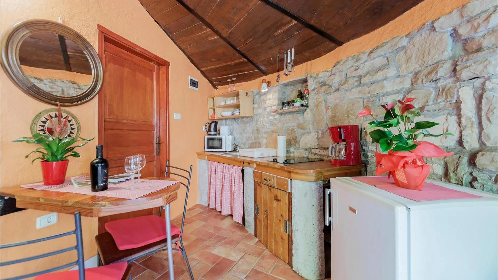 Amazing Home In Pula With Wifi
